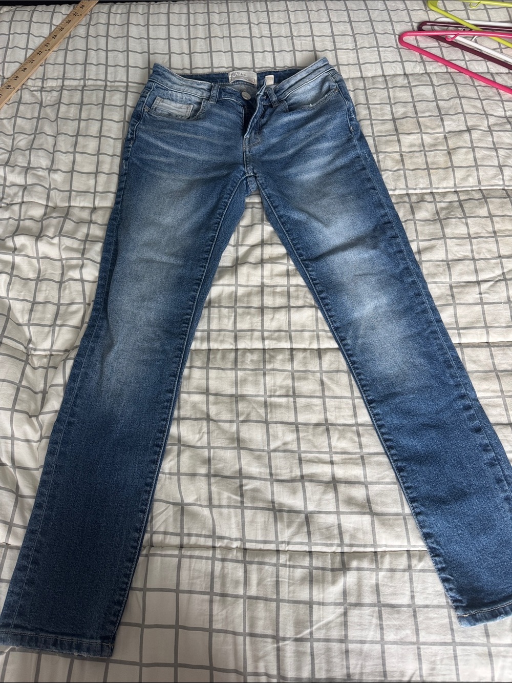 BKE Women’s Skinny Jeans - Medium Blue Wash